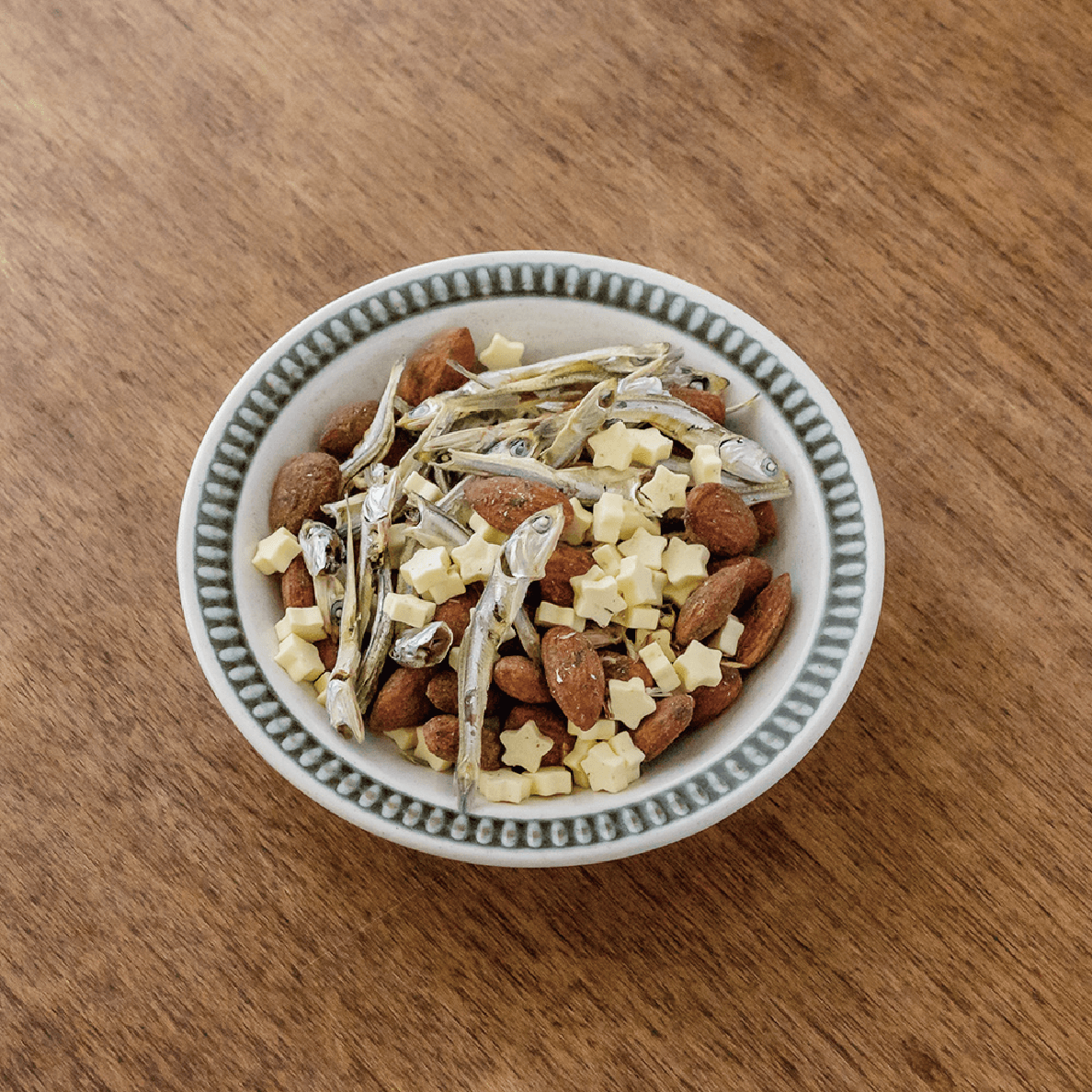 サクサクのチーズ粉入り　バジルチーズ小魚【ビタミンE】味